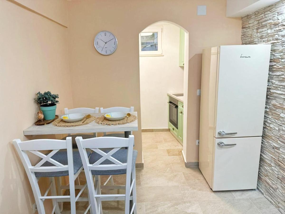 Green Bay Apartment กอร์จูลา ภายนอก รูปภาพ